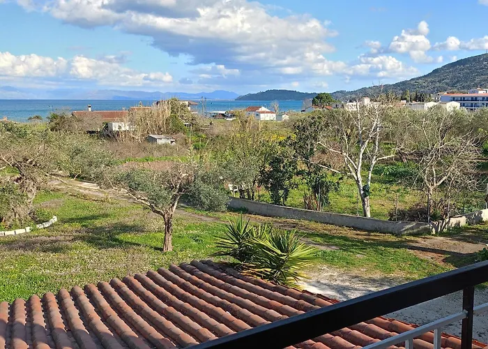 Firefly Georgios 12 * Moraitika