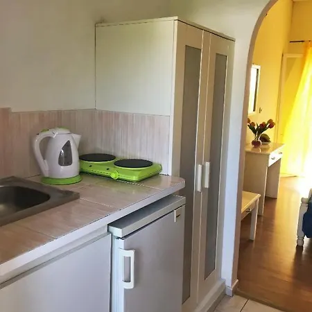 Firefly Georgios 12 모라이티카